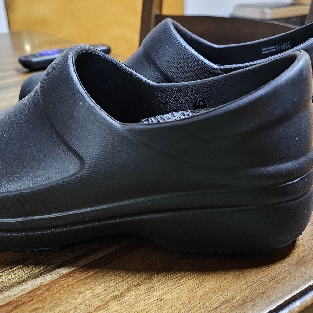 Ladies work shoes